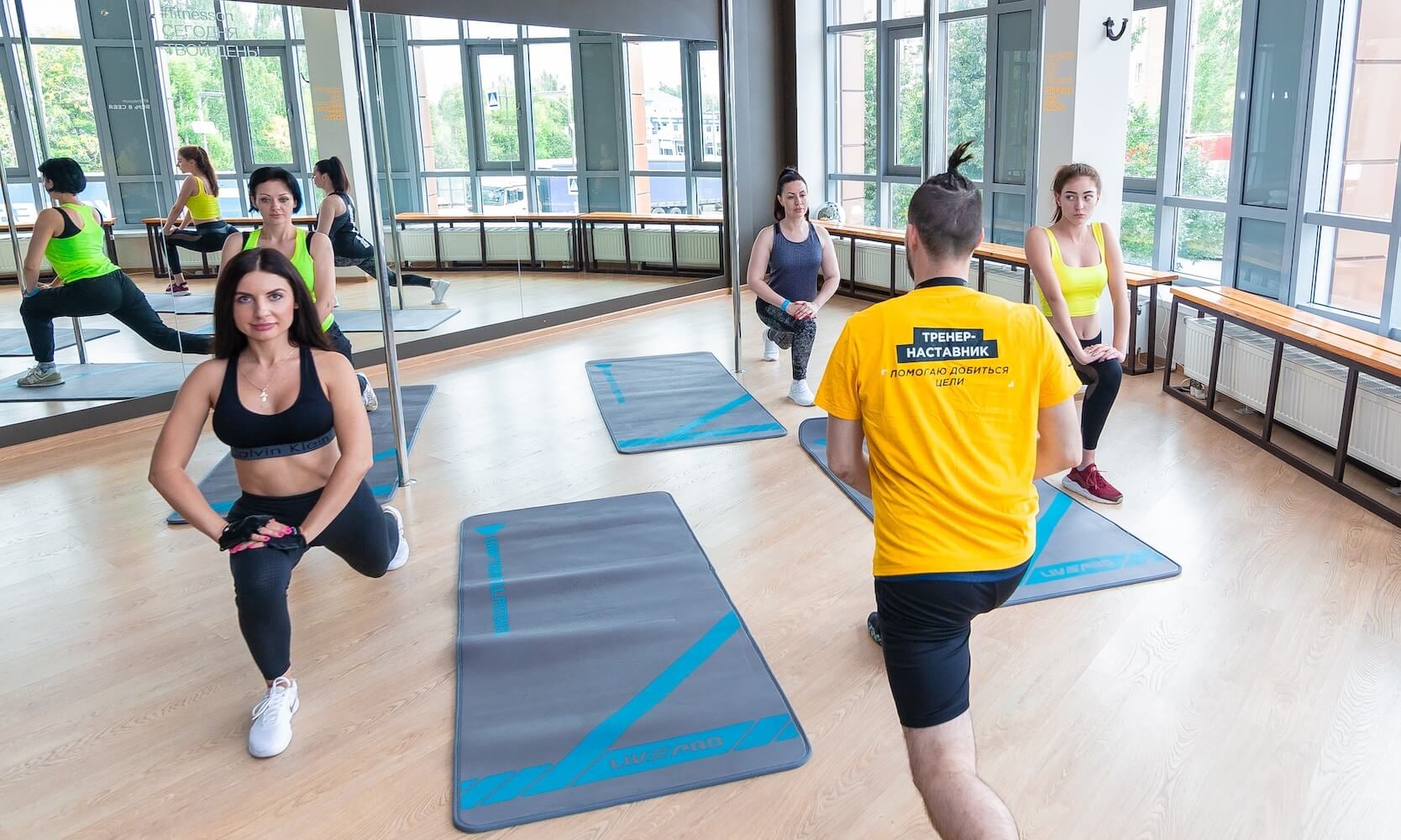 Бесплатная тренировка в FITNESSON